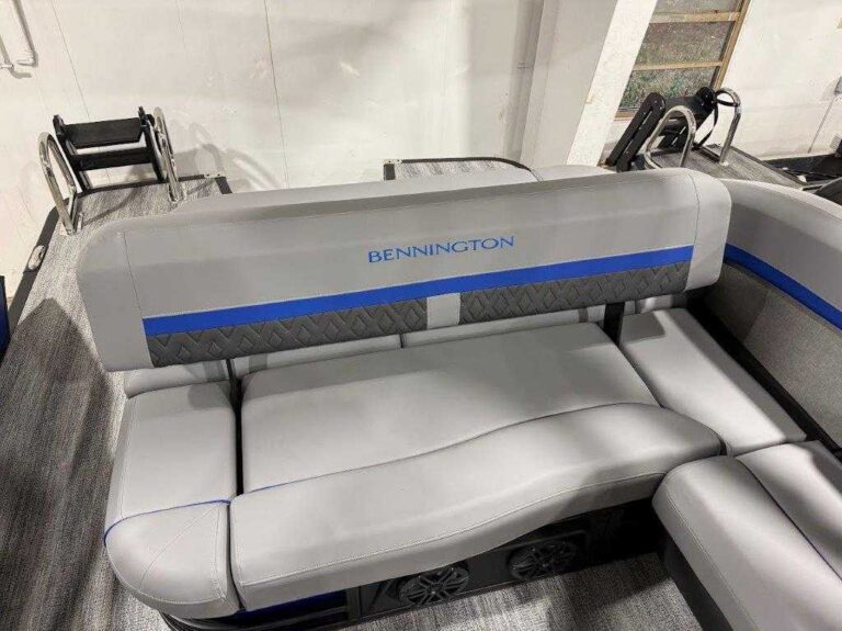 2026 Bennington 24MSB - ESP - Blackout US-ETWS7785H526 [photo 17]